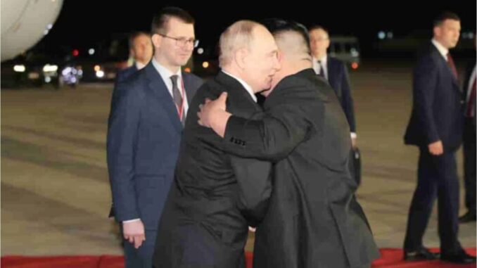 El abrazo entre Putin y Kim; prometen un nuevo mundo multipolar