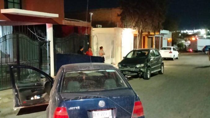 Policías Viales de Aguascalientes atienden el reporte de accidente en el fraccionamiento Agua Clara