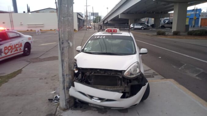 Policías Viales de Aguascalientes atendieron el reporte de accidente que se registró sobre avenida Aguascalientes