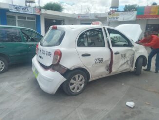 Policías Viales de Aguascalientes atienden el reporte de accidente que se registró sobre Avenida San Gabriel