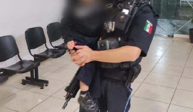 Policías Municipales de Aguascalientes resguardaron la noche de este viernes a menor extraviada en el fraccionamiento Infonavit Morelo