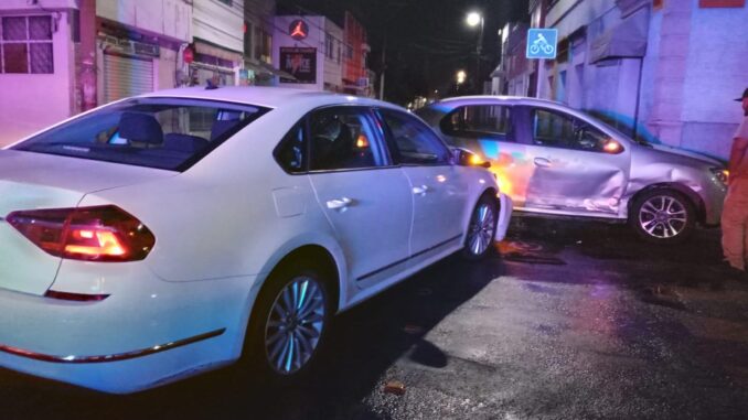 Policías Viales de Aguascalientes atienden reporte de accidente que se registró en calles céntricas de la Ciudad