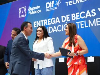 Encabeza Gobernadora Tere Jiménez entrega de Becas y Apoyos por parte de la Fundación TELMEX-TELCEL