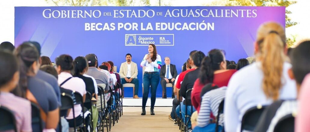 Realiza Gobernadora Tere Jiménez intensa gira de trabajo en Pabellón de Arteaga; entregó obra pública y arrancó la construcción de nueva clínica del Seguro Popular Aguascalientes