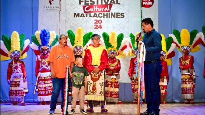 Clausura Presidente Municipal de Pabellón de Arteaga actividades del Festival Cultural de Matlachines 2024