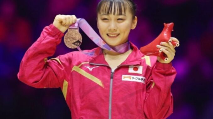 París 2024: Japón excluye a la capitana de su equipo de gimnasia por fumar y beber