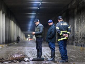 Coordina Leo Montañez trabajos de limpieza de calles y ayuda a familias afectadas por las lluvias