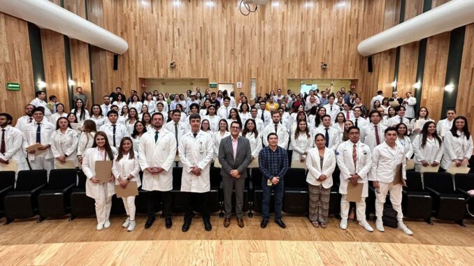 Clausura IMSS Aguascalientes Internado Médico de Pregrado con 114 alumnos de varios estados del país  
