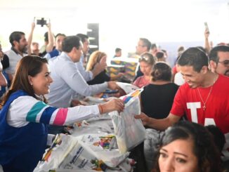 Gobernadora Tere Jiménez entrega útiles escolares, mochilas, zapatos y tenis a más de 8 mil 500 Familias al oriente de la Ciudad