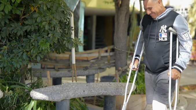 Entregan Próetesis de rodilla y cadera en beneficio de habitantes de Calvillo