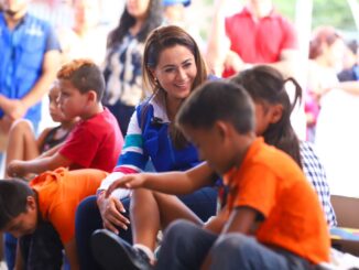 Gobernadora Tere Jiménez impulsa la educación en Pirules y Potreros del Oeste con entrega de apoyos escolares