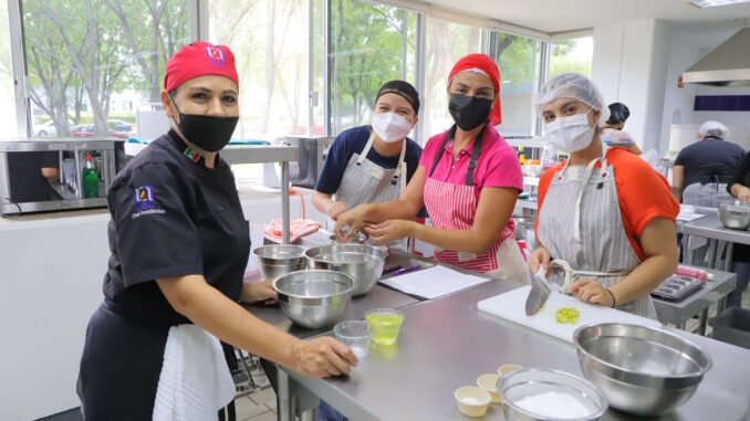 UAA ofrece más de 45 cursos en su cuarto período de extensión académica 2024