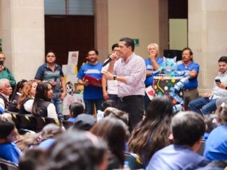 Encabeza Leo Montañez Clausura de Cursos de Verano del DIF Municipal y en Bibliotecas