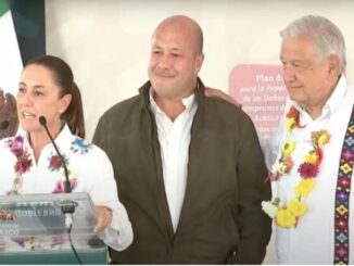 Videos | Abuchean a Alfaro; AMLO y Sheinbaum lo ‘rescatan’