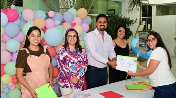 Presidente municipal de Pabellón de Arteaga reconoce el talento de Mujeres Emprendedoras