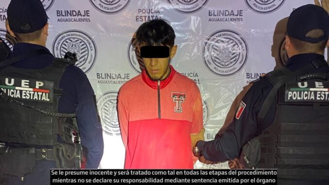 Tras ser sorprendido en posesión de droga fue detenido