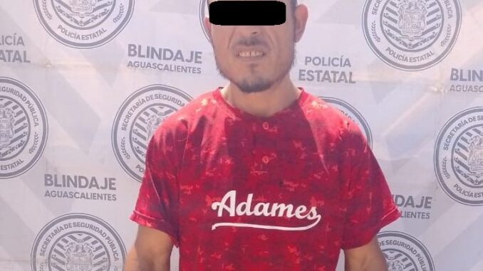 Detienen a una persona por posesión de droga