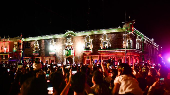 Gobernadora Tere Jiménez encabeza la celebración del Grito de Independencia en Aguascalientes