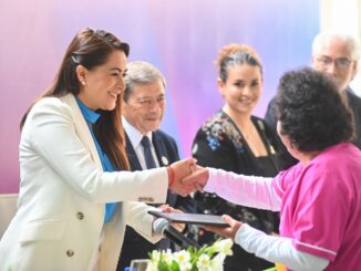 Gobernadora Tere Jiménez destaca el invaluable trabajo del personal de salud en las comunidades