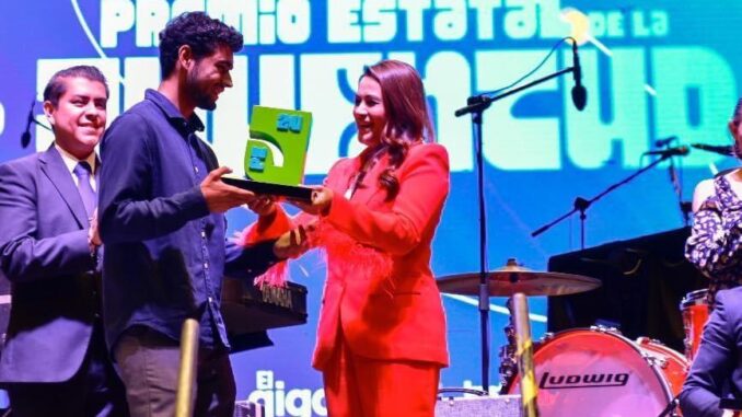 Reconoce Gobernadora Tere Jiménez a jóvenes ganadores del Premio Estatal de la Juventud 2024