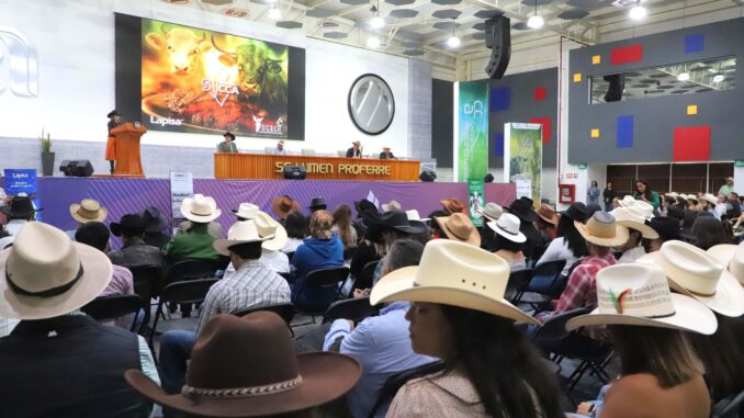 En su aniversario 51, el Centro de Ciencias Agropecuarias de la UAA consolida acercamiento con la Unión Ganadera Regional General Hidrocálida