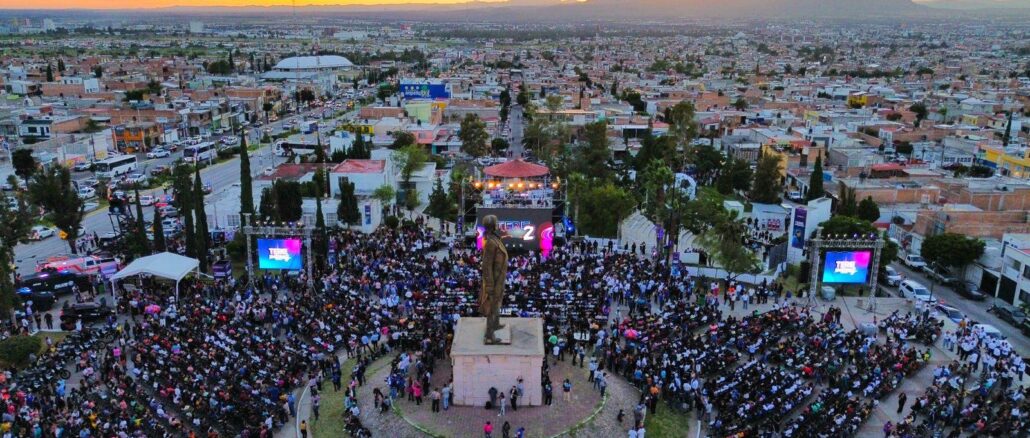 Abarrotada lució la Explanada Morelos; miles de Familias se dieron cita para escuchar a Tere Jiménez en su Segundo Informe de Gobierno