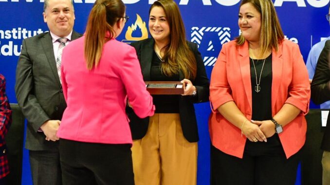 Encabeza Gobernadora Tere Jiménez la celebración del 146 Aniversario de la Escuela Normal de Aguascalientes