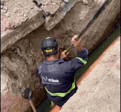 Rehabilitó MIAA red de alcantarillado sanitario en beneficio de habitantes de la colonia La Primavera