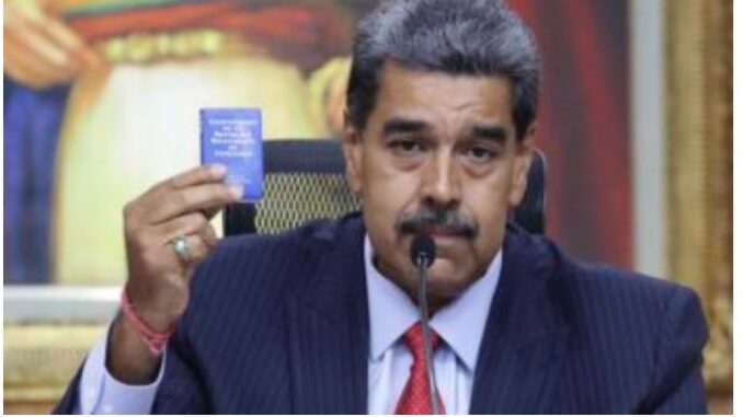 Justicia argentina pide a Interpol la captura de Maduro | Documento