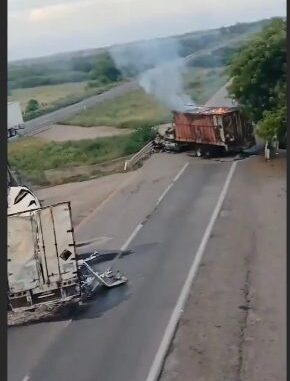 Sujetos armados bloquean la Maxipista Culiacán-Mazatlán en Sinaloa