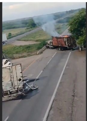 Sujetos armados bloquean la Maxipista Culiacán-Mazatlán en Sinaloa