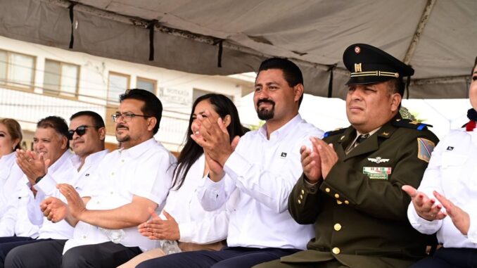 Conmemora Ayuntamiento de Pabellón de Arteaga el 214 Aniversario del inicio de la lucha por la Independencia de Mèxico con desfile cívico