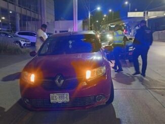 Policías Viales de Aguascalientes atendieron el reporte de accidente que se registró sobre Avenida Aguascalientes