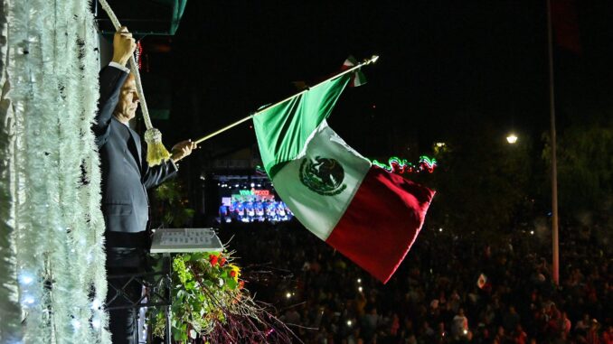 Encabeza Toño Arámbula Grito de Independencia en Jesús María