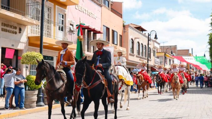 Se realiza en Calvillo acto cívico para conmemorar el CCXIV Aniversario de la Independencia de México