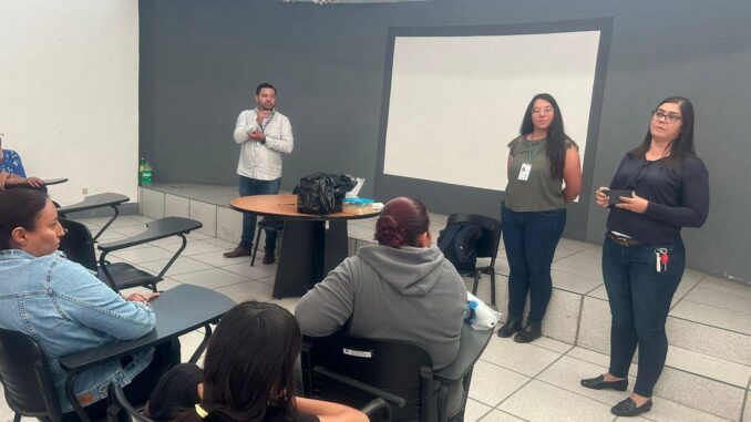 Realizan reuniones con familias Reintegra en Rincón de Romos