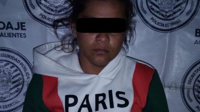 Detienen a una mujer por posesión de droga