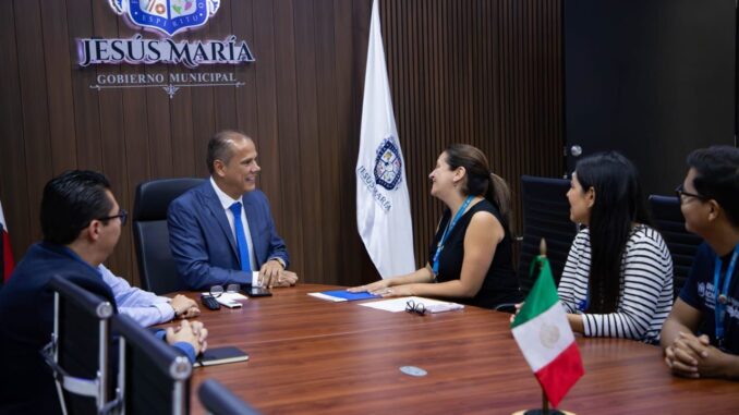 Recibió Antonio Arámbula Reconocimiento por parte de ACNUR por el trabajo realizado a favor de las niñas y niños refugiados