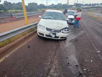 Choque frontal sobre Av. María Escriba de Balaguer en el fraccionamiento Villa Sur fue intervenido por Policías Viales de Aguascalientes