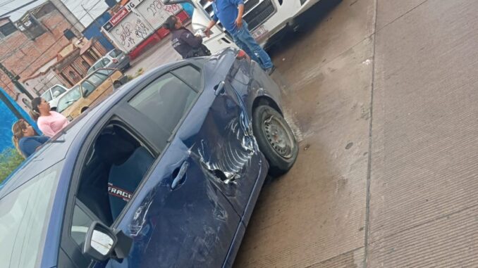 Policías Viales de Aguascalientes atendieron el reporte de un choque registrado en Ojocaliente III