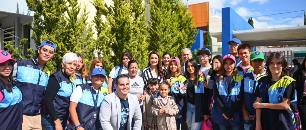 Entrega Gobernadora Tere Jiménez nueva infraestructura en la Primaria José de Jesús González Rivas de VNSA