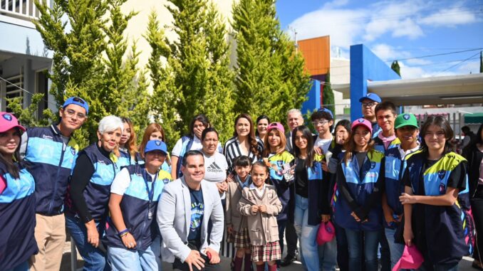 Entrega Gobernadora Tere Jiménez nueva infraestructura en la Primaria José de Jesús González Rivas de VNSA