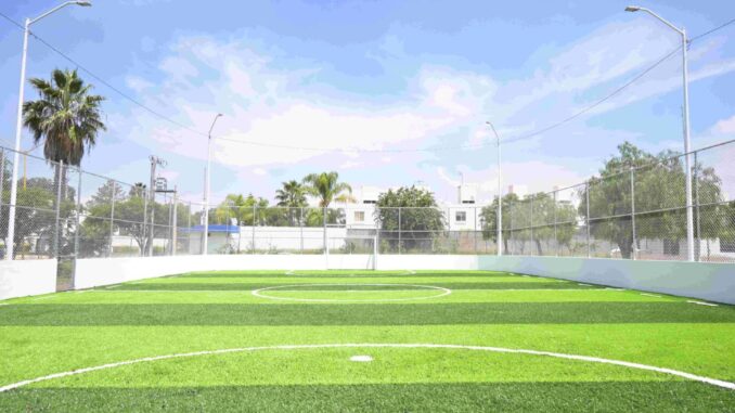 Construyó Leo Montañez 8 nuevos parques y 8 modernas canchas para más juego y deporte