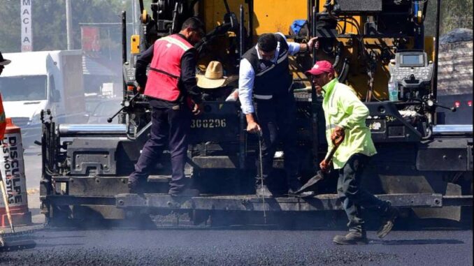 Privilegia Leo Montañez la rehabilitación y mantenimiento de vialidades