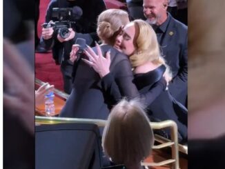 Adele y Céline Dion se abrazan y lloran en un concierto en Las Vegas