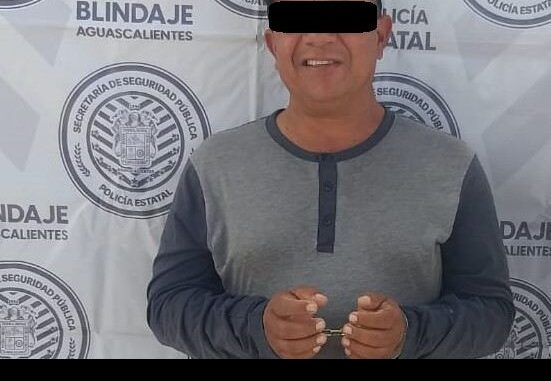 Debido a que presentó una licencia falsa fue detenido