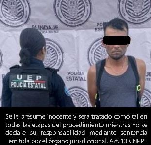 Debido a que llevaba droga entre sus pertenencias fue detenido