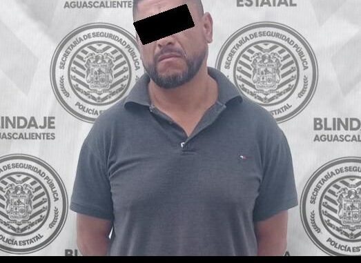 Aseguran a persona por contar con una orden de aprehensión vigente