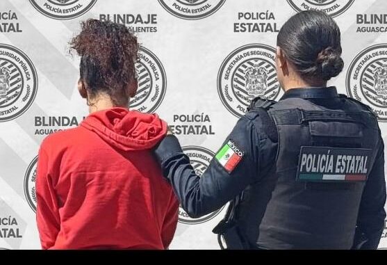 Policía Estatal detiene a una mujer en posesión de droga