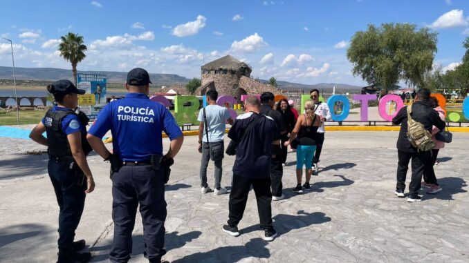 Policía Turística recorre zona comercial de San José de Gracia